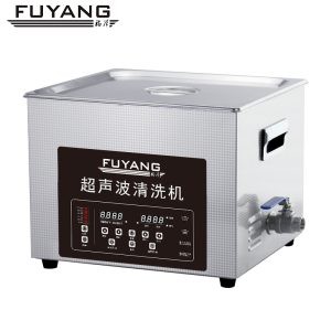 如何对超声波清洗机进行日常维护？